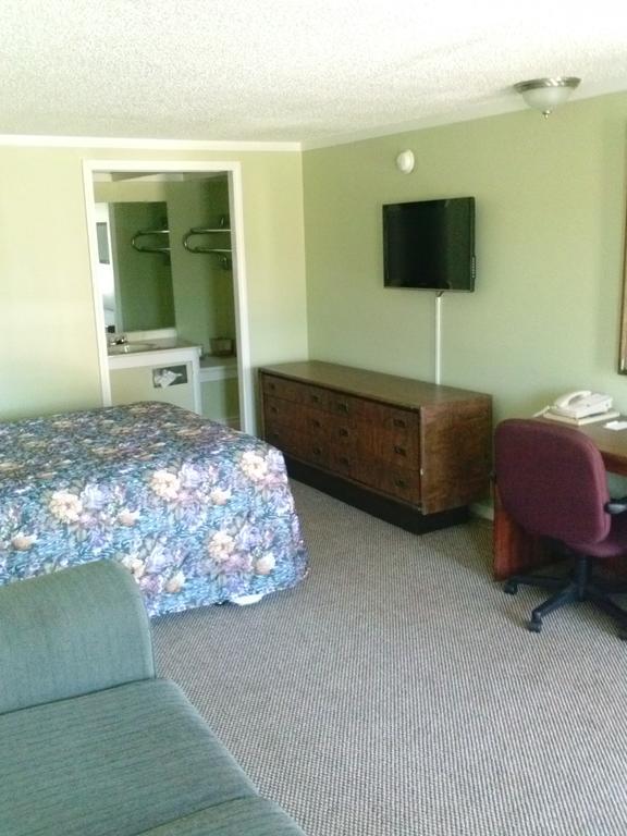 Westwoods Inn & Suites Woodhaven Eksteriør billede